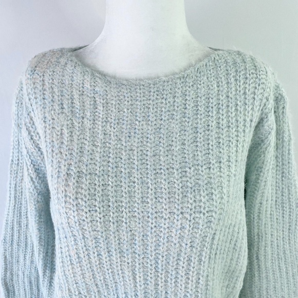 New Lumiere Bell Sleeve Boat Neck Soft Knit Sweater Light Blue Size Large - Picture 3 of 14